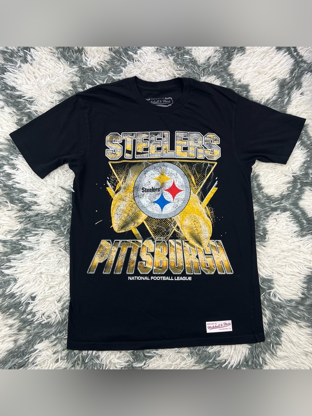 Mitchell & Ness Men’s Black Yellow Pittsburgh Steelers T-shirt Size Medium